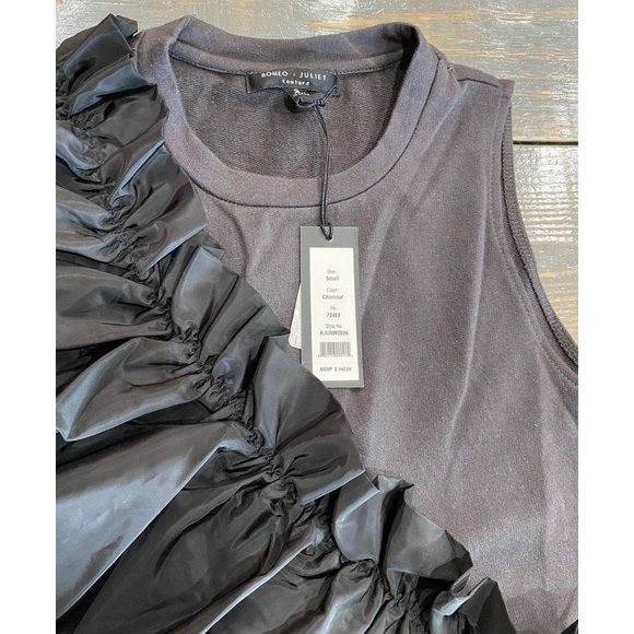 Romeo and Juliet ruffle blouse - Picture 3 of 4